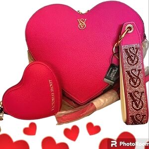 Victoria’s Secrets Pink Heart Crossbody Purse Set